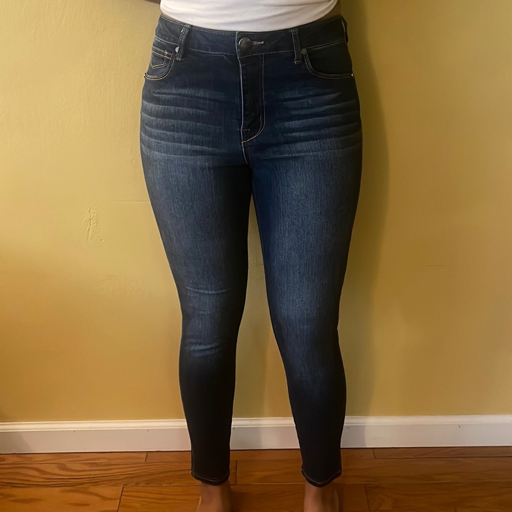 Dark blue denim skinny jeans